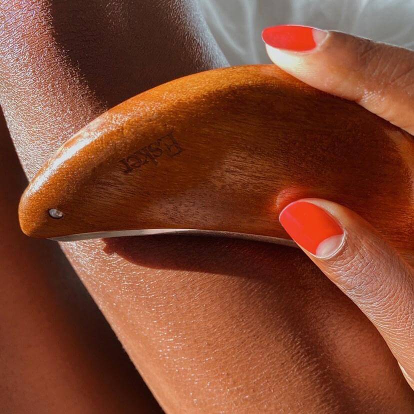 The Body Plane - Body Exfoliator Tool